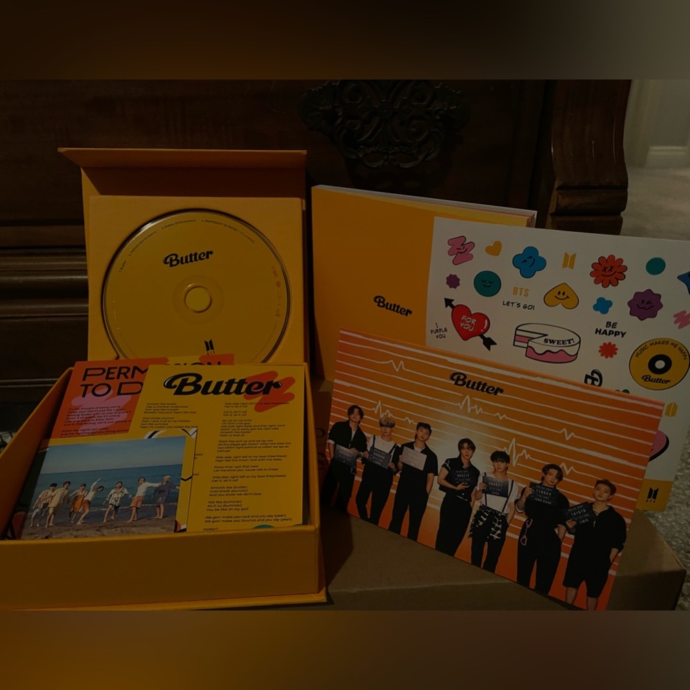 OFFICIAL BTS butter Version CREAM album